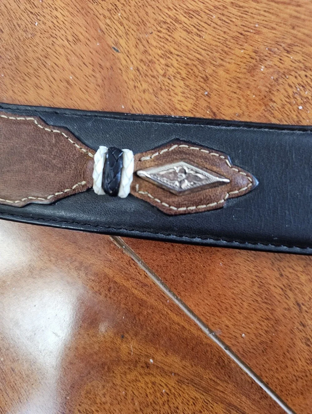 VTG Justin 755BK Two Tone Leather Concho Belt 44 GUC